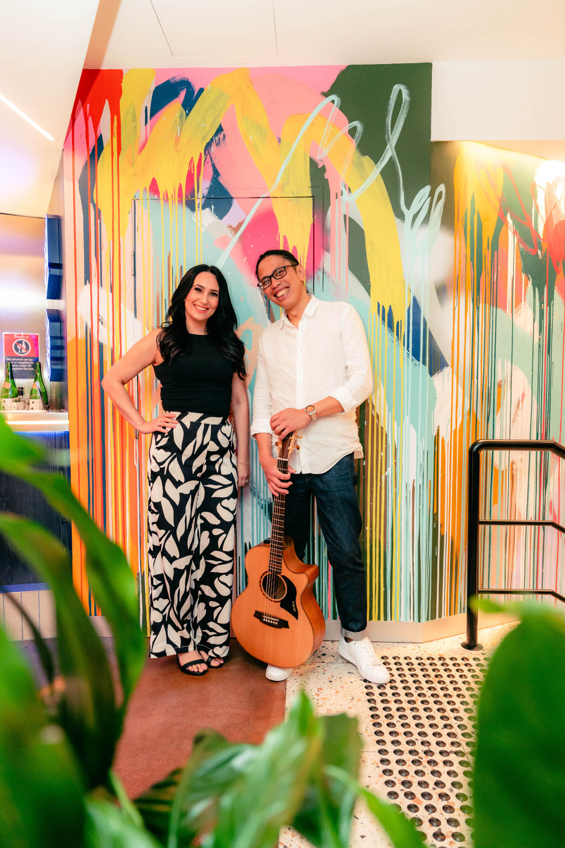 Acoustic duo — close up